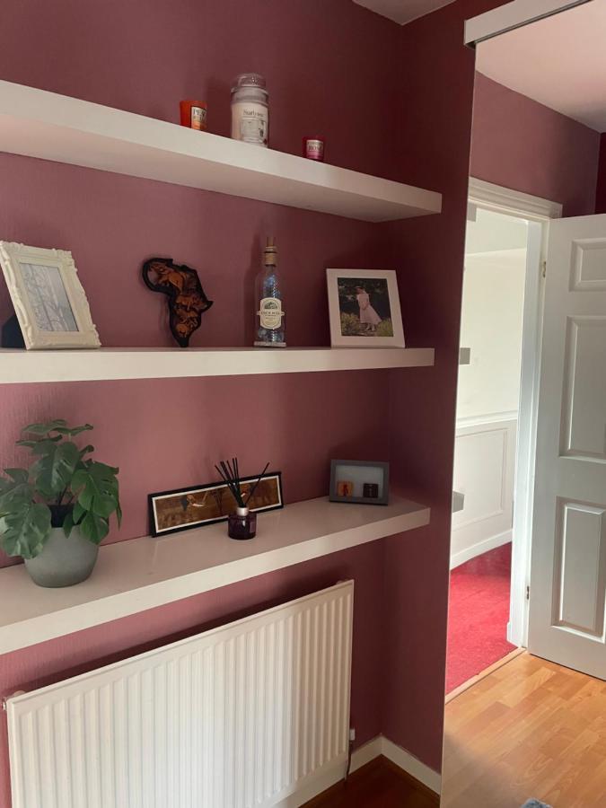 Country Home Near The Airport Единбург Екстериор снимка